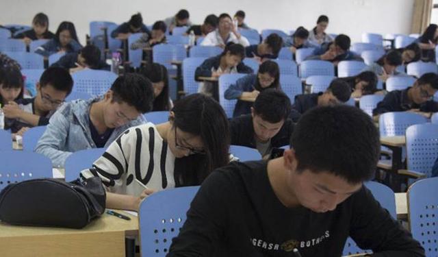 事業(yè)單位轉(zhuǎn)公務(wù)員最新政策（2022年事業(yè)編轉(zhuǎn)公務(wù)員途徑）