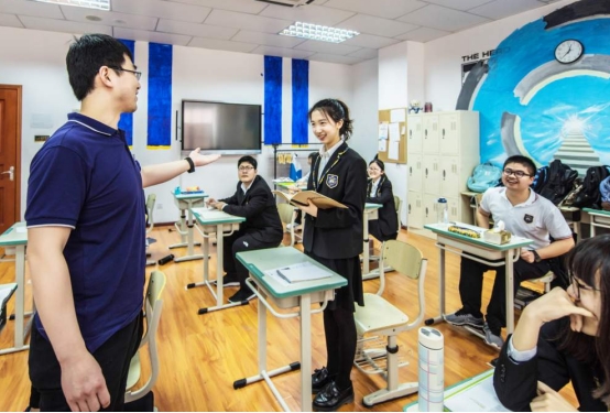 為什么不建議孩子去私立學校(私立學校和公立學校哪個好)