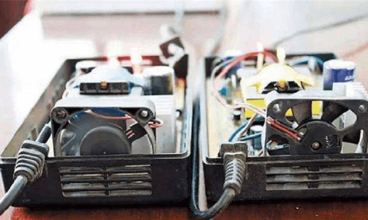 電動車充滿電不拔對電瓶有影響嗎