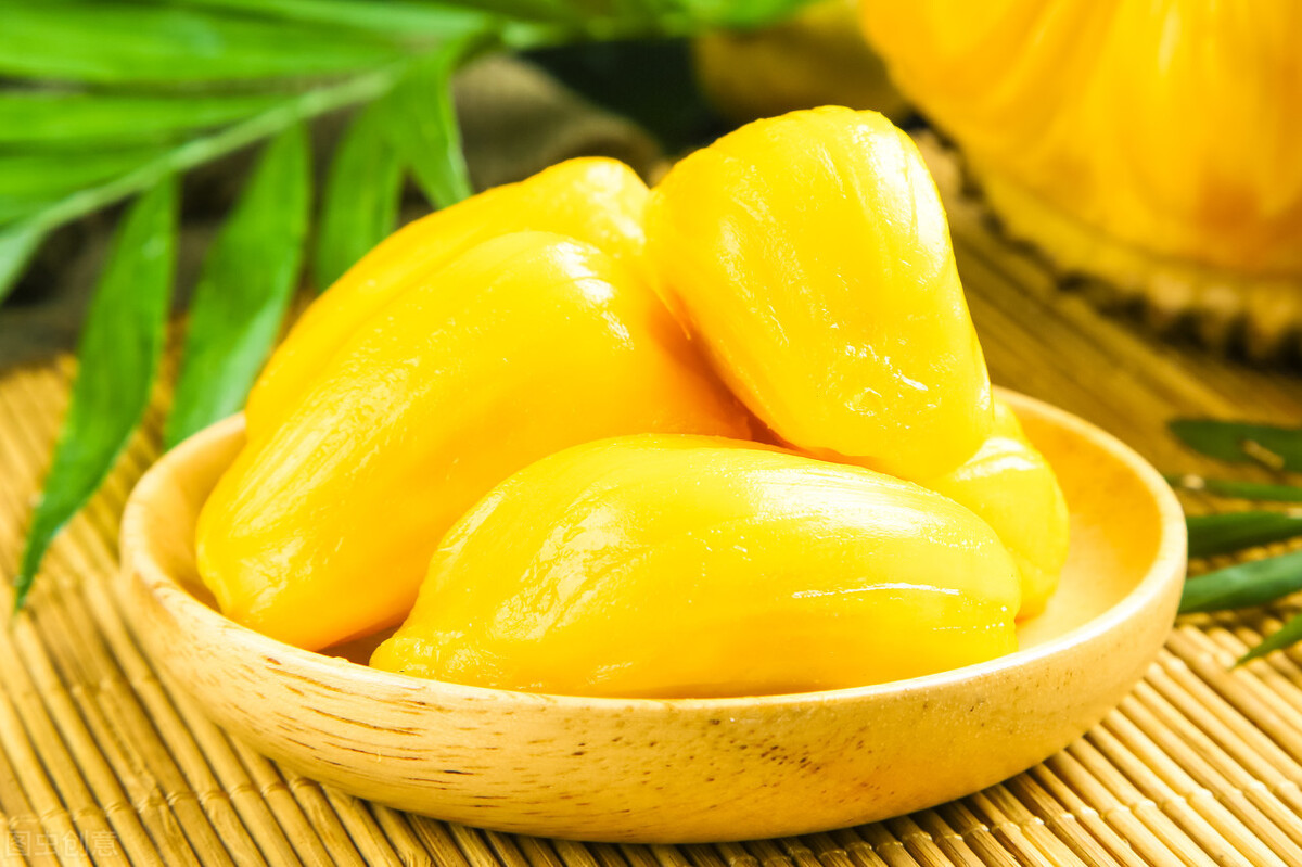 吃完菠蘿蜜千萬別碰5種食物(吃菠蘿蜜的禁忌)