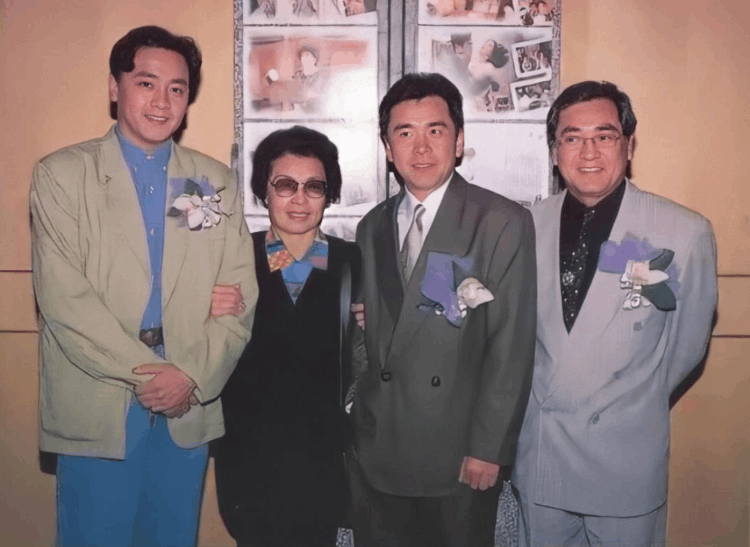 爾冬升秦沛姜大衛為什么不一個姓 (爾冬升身高)