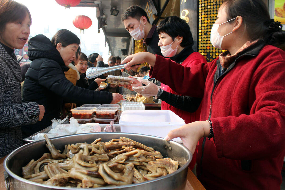 涼菜店的利潤大概有多少（想開個涼菜店大概得多少投資）