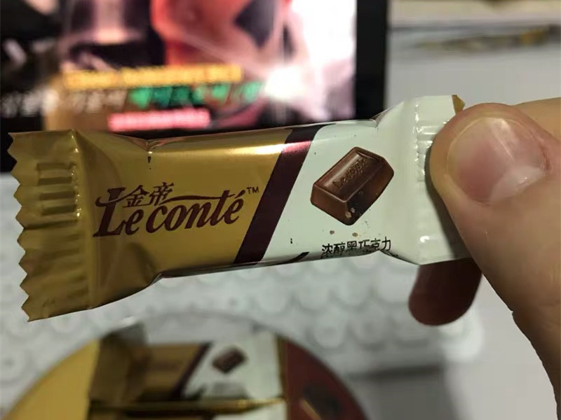 費列羅巧克力是哪個國家的品牌（費列羅巧克力什么檔次）