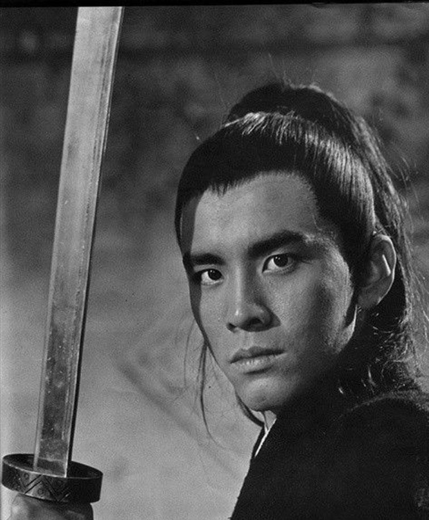 爾冬升秦沛姜大衛為什么不一個姓 (爾冬升身高)