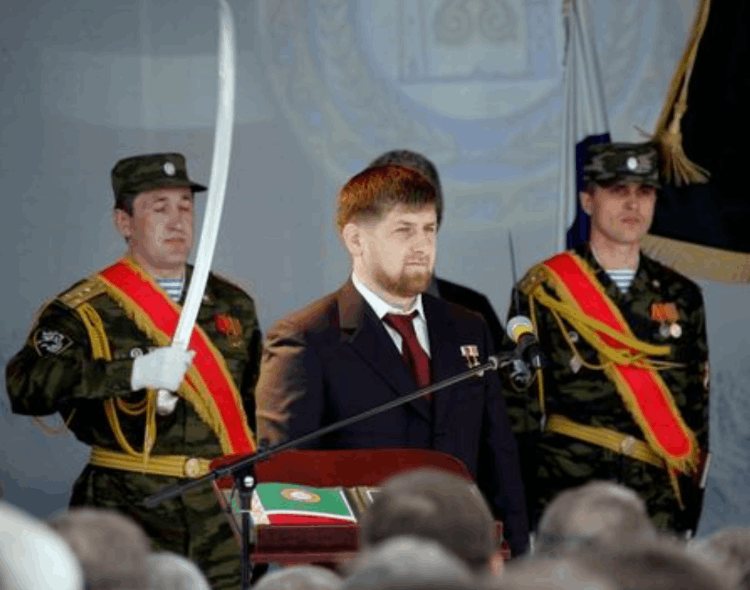 車臣為什么聽俄羅斯的(車臣為什么幫俄羅斯出兵)