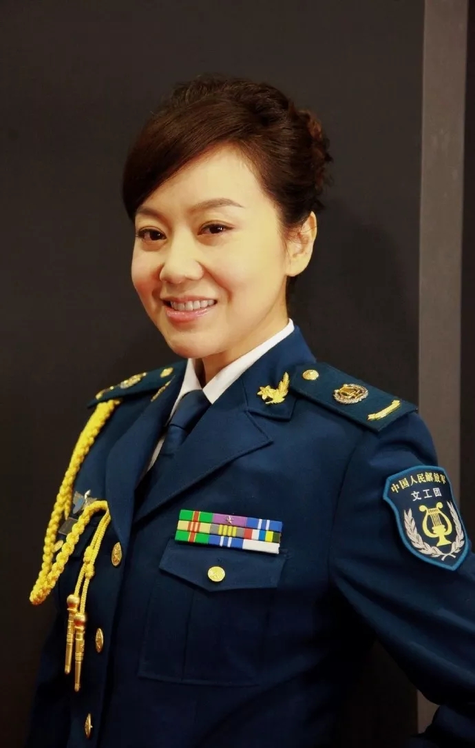 為什么徐璐有軍銜(徐璐軍銜是永久的嗎)