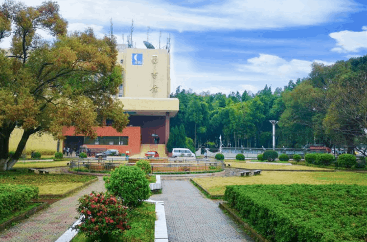 一本降為二本的學(xué)校(國(guó)內(nèi)最牛的二本大學(xué))