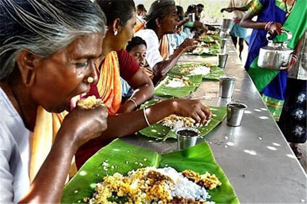 印度最惡心的風(fēng)俗（印度可怕的風(fēng)俗）