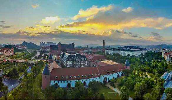 華為總部在哪個城市（華為總部在深圳還是東莞）