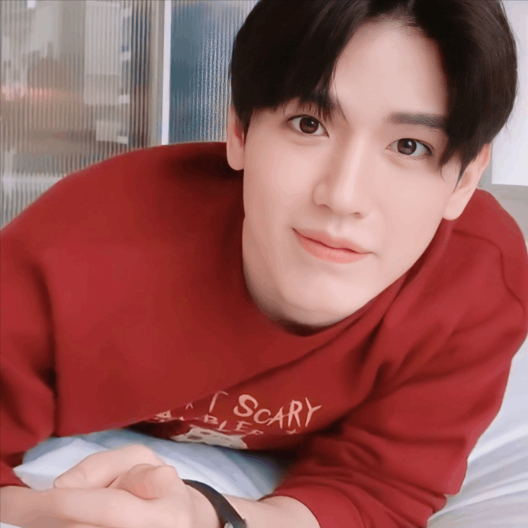 泰國明星都是富二代嗎（為什么泰國明星家境好）