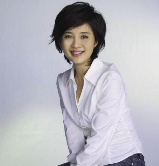 鳳凰衛視主持人名單大全（鳳凰臺最漂亮的女主持人名單）