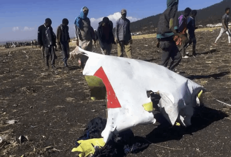 mu5735為什么找不到遺體（飛機墜毀圖血腥圖片）