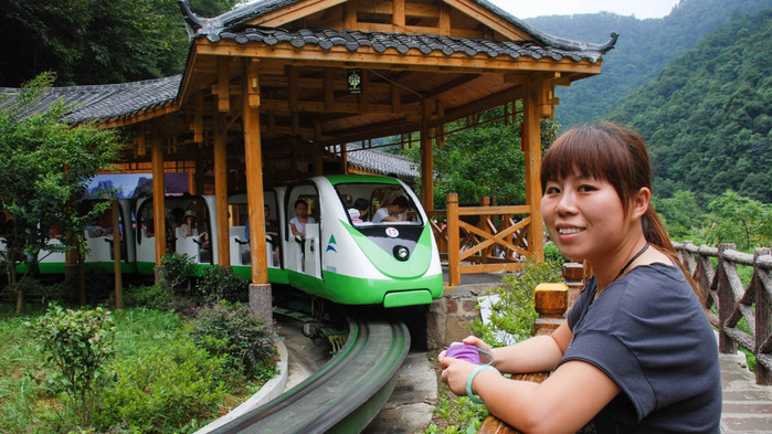 張家界要幾天合適（去張家界玩三天大概需要多少錢）