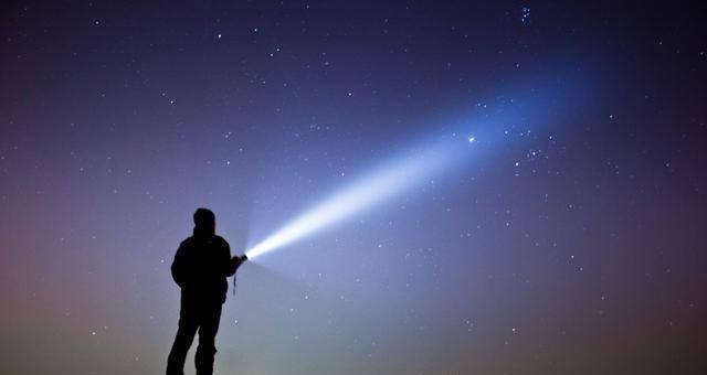 天為什么是藍的 (天空為什么是藍色的)