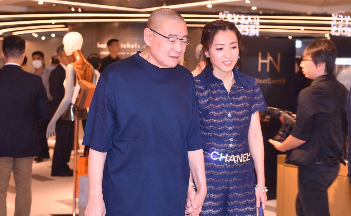 劉鑾雄不得不轉(zhuǎn)正甘比（劉鑾雄為什么看上甘比）