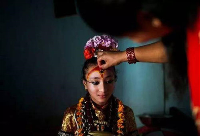 印度圣女是干什么的（圣女是不是不可以生孩子）