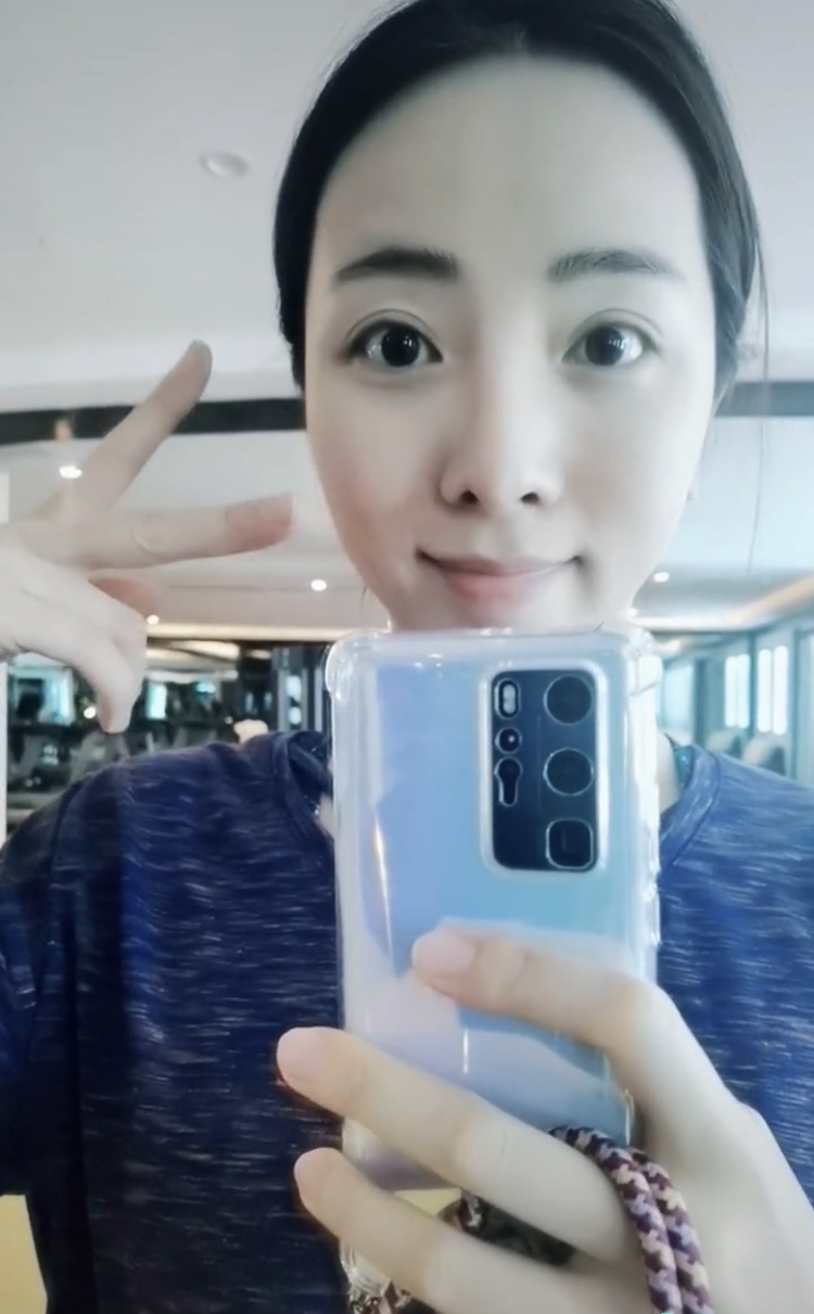 李思思的老公叫什么名 李思思的現任丈夫是誰