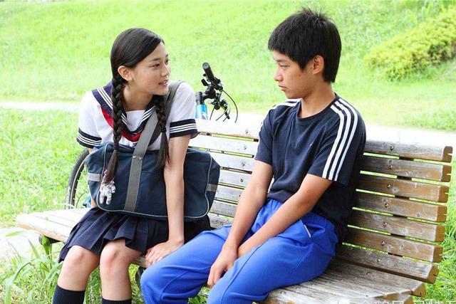 13歲女孩早戀怎么引導(女兒十三歲早戀怎么教育才好)