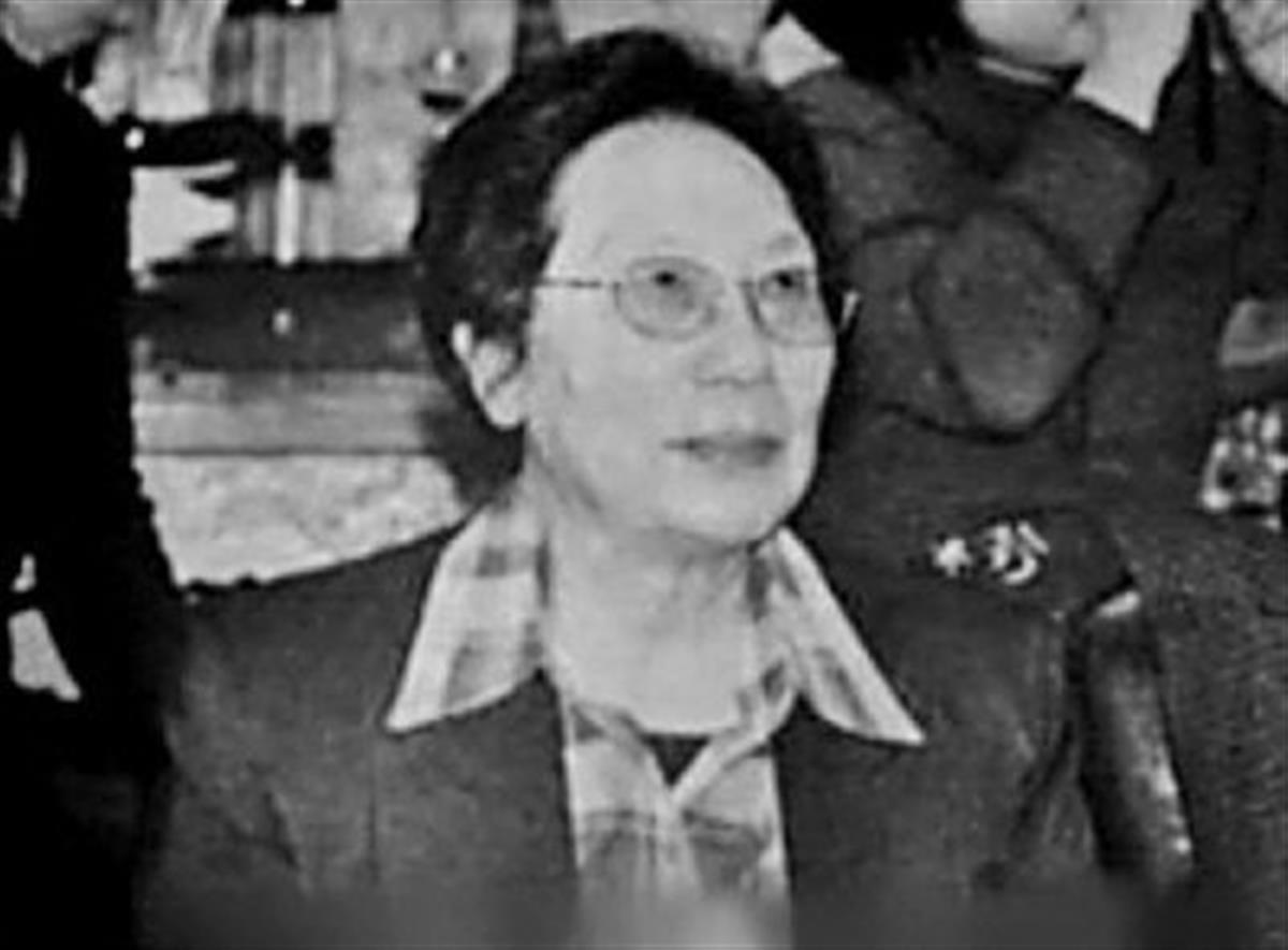 外交部發言人名單(中國外交天團五位成員)