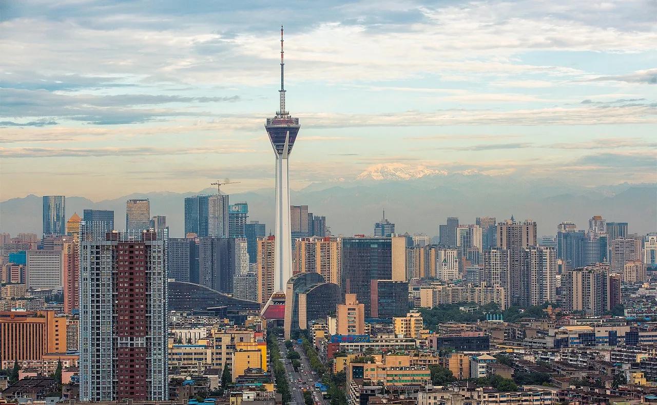 為什么四川人不去成都打工（成都什么行業發展最好的）