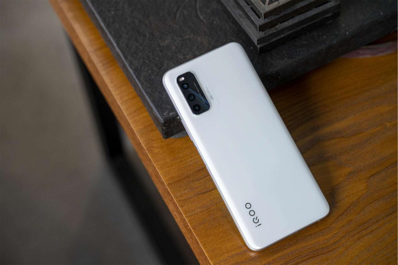 vivo手機(jī)哪款性價比高質(zhì)量好(vivo手機(jī)哪個性價比高)