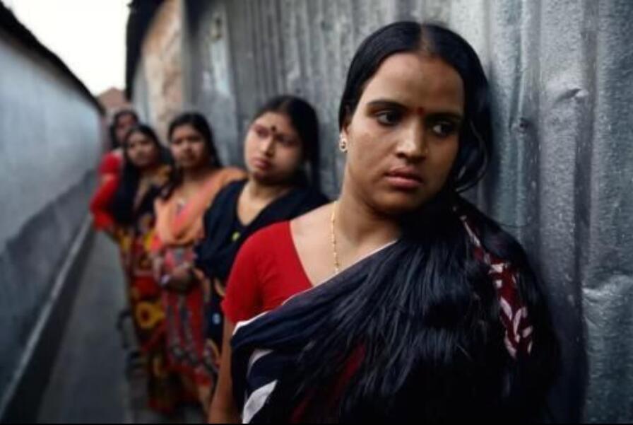 印度為什么總是有女性受到侵害(女孩子千萬不能去印度)