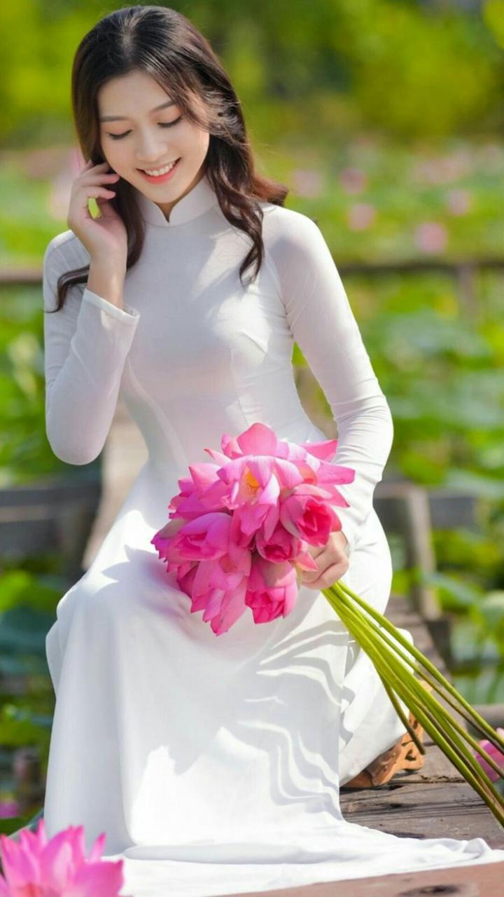 足療師一個(gè)月大概多少錢（足療師為什么工資那么高）