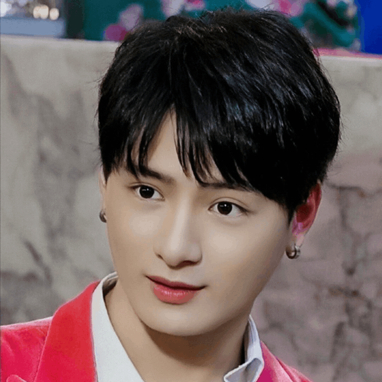 泰國明星都是富二代嗎（為什么泰國明星家境好）