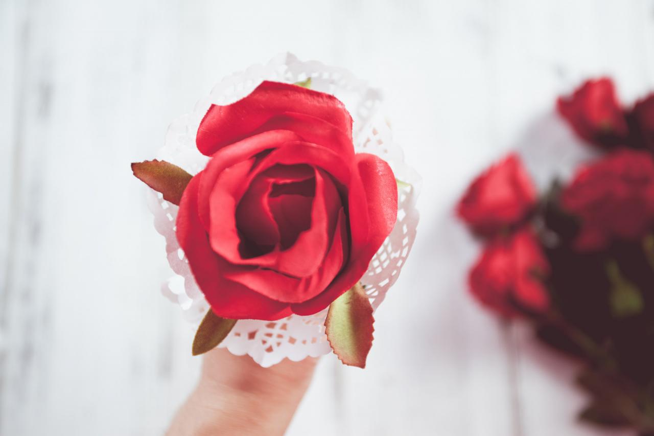 過度思念一個人的危害(思念至極會有生理反應)