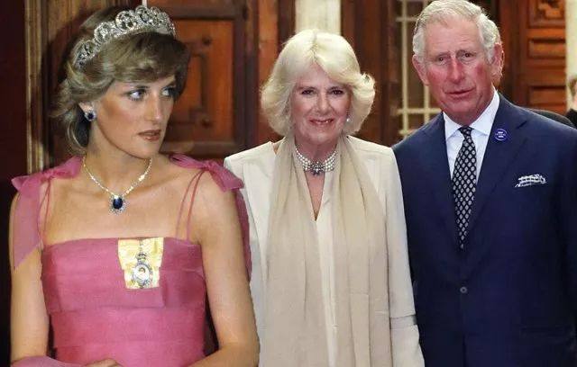 查爾斯為什么那么愛卡米拉 (查爾斯出書說從沒愛過戴安娜)