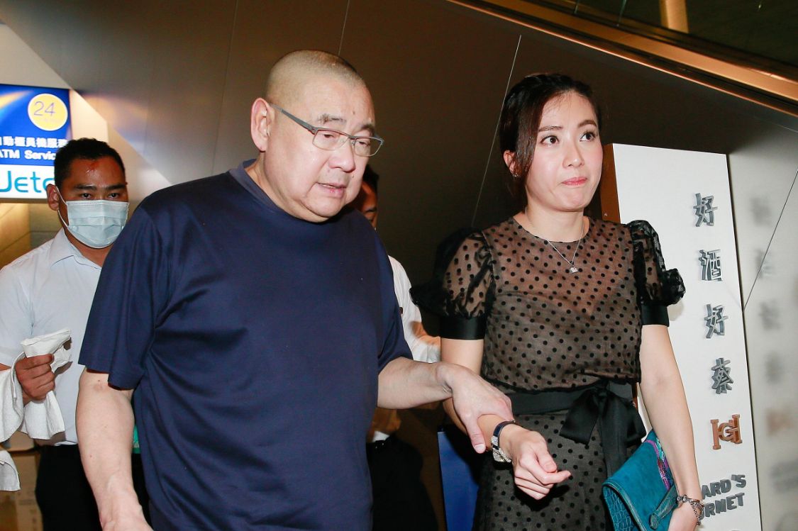 劉鑾雄不得不轉(zhuǎn)正甘比（劉鑾雄為什么看上甘比）