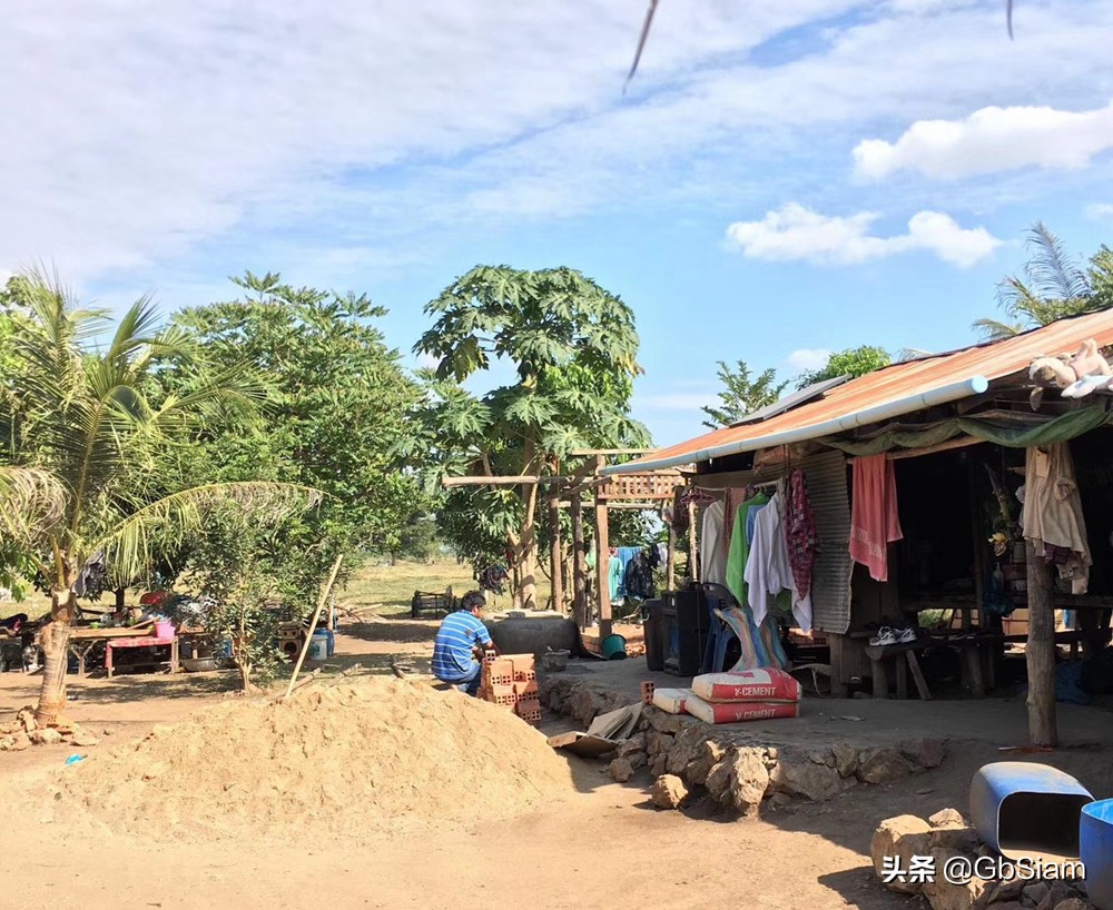 2w月薪在泰國什么水平（泰國哪里華人定居最多）