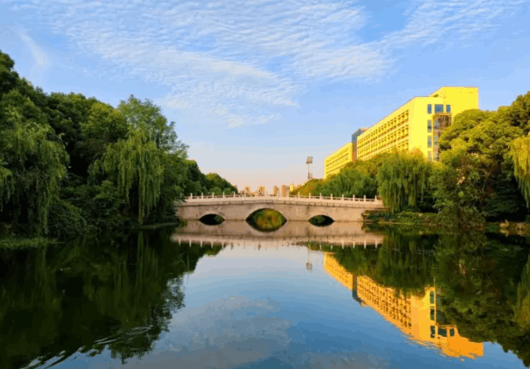 中南財經政法大學排名全國第幾,2022校友會中國財經類大學排行榜