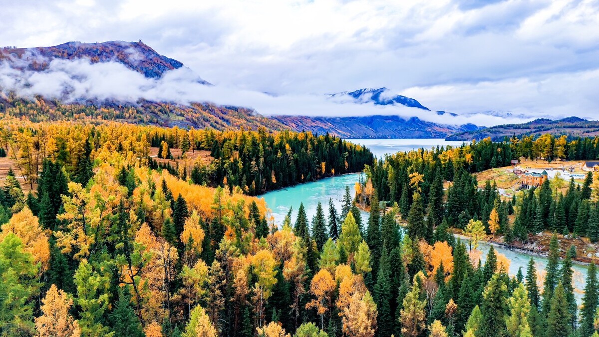 新疆湖泊排名（新疆的湖泊有哪些）