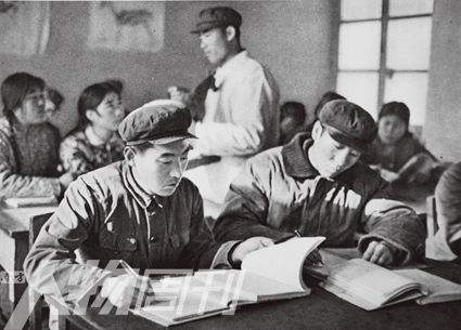 恢復高考是哪一年（恢復高考最早是誰提出的）