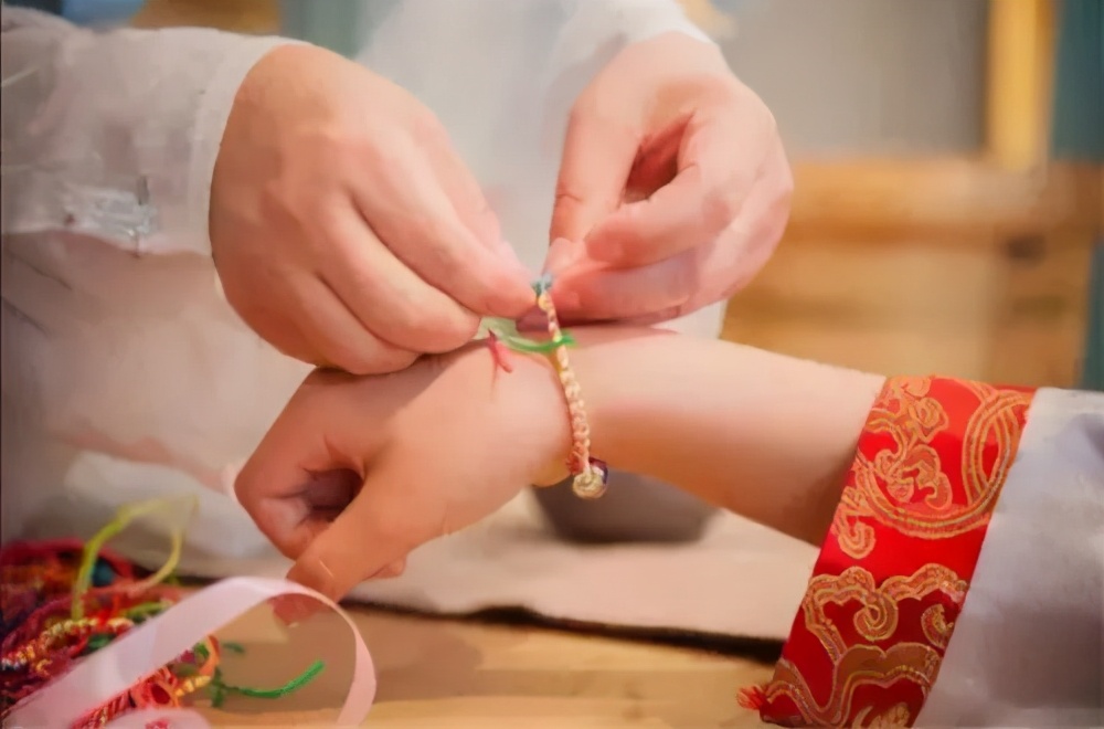 端午節為什么吃粽子 (端午節為什么要吃粽子的原因50字)