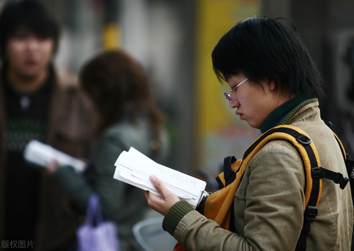 正高職稱相當于副廳待遇嗎(正高與副廳工資誰高)