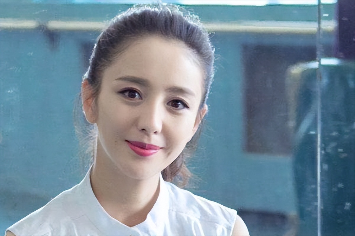 佟麗婭現(xiàn)在的老公(佟麗婭又嫁人嗎)