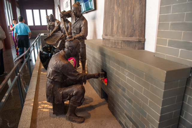 十大真正有皇室血統的姓氏（中國血統最高貴的姓氏）