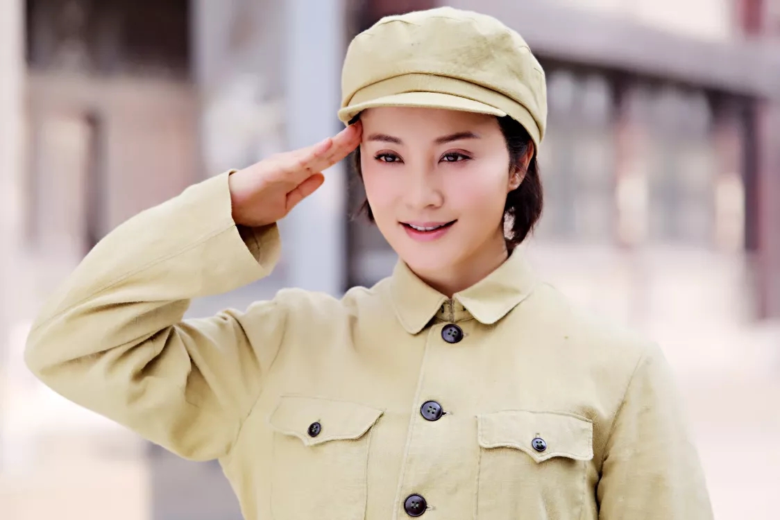 為什么徐璐有軍銜(徐璐軍銜是永久的嗎)