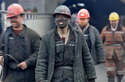 煤礦工人工資多少錢一個月（煤礦哪個工種好干還掙錢多）