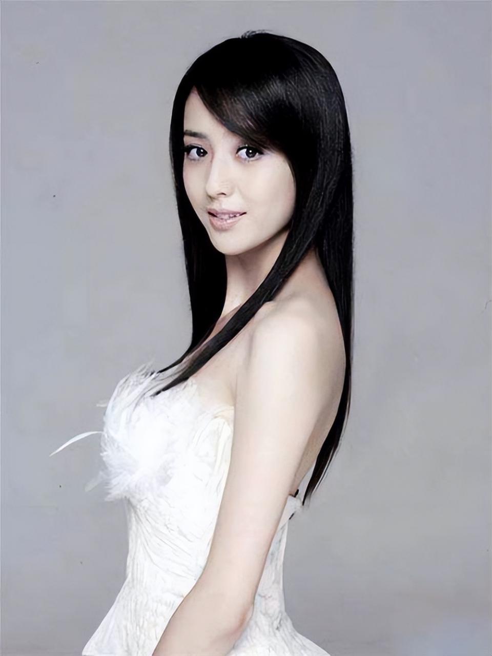 佟麗婭現(xiàn)在的老公(佟麗婭又嫁人嗎)