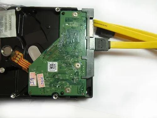 電腦開(kāi)機(jī)黑屏一串英文(附解決方法)