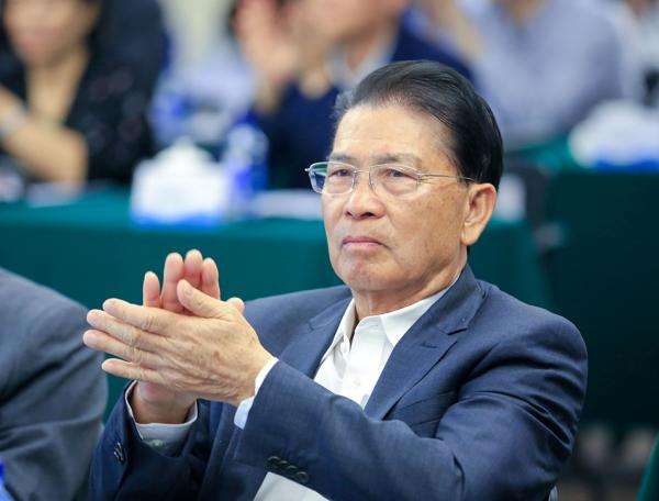 共17名民營企業家入選“改革先鋒”百人名單，他們總身家超10000億
