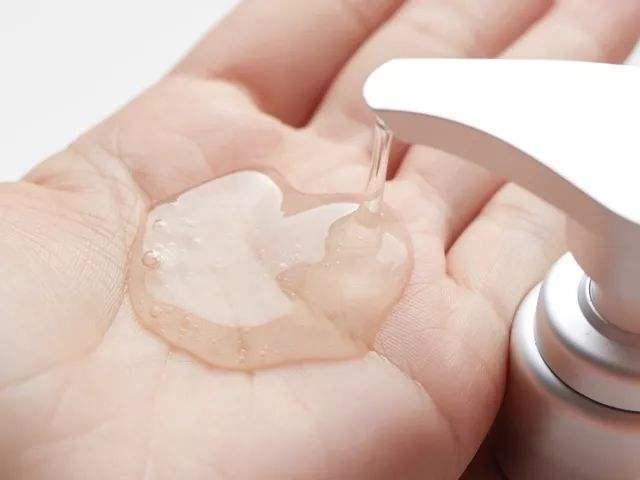 毛衣洗了會縮水嗎(毛衣洗了怎么會縮水)