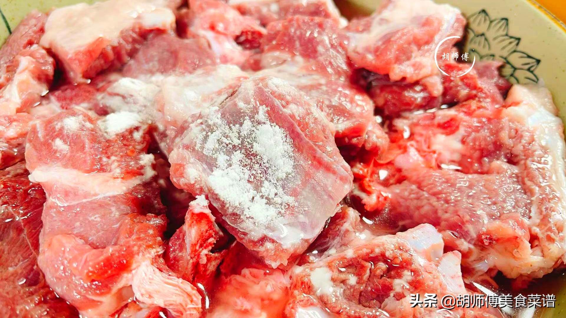 炒排骨怎么炒才好吃(炒排骨怎么炒)