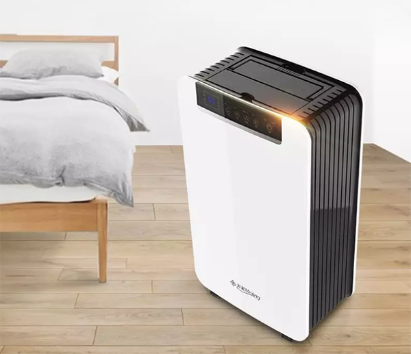 梅雨季節(梅雨季節房間潮濕怎么能讓干燥)