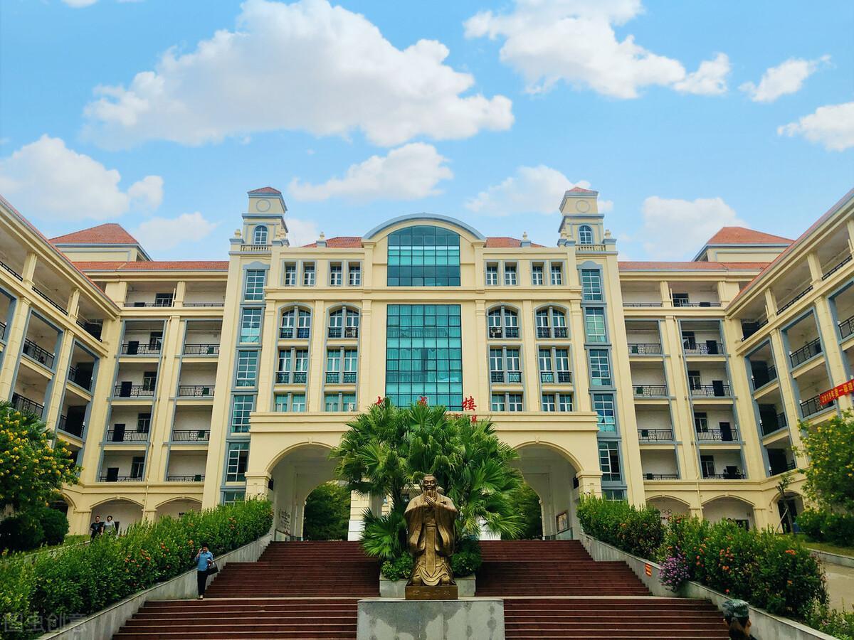 吉林外國(guó)語(yǔ)大學(xué) 吉林外國(guó)語(yǔ)大學(xué)好不好