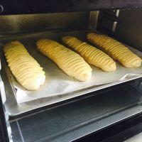 毛毛蟲面包的做法(毛毛蟲面包的做法步驟)