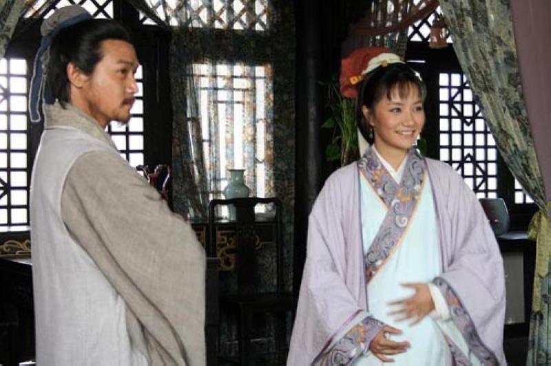 易安居士指的是誰(易安居士是指哪位詩人)